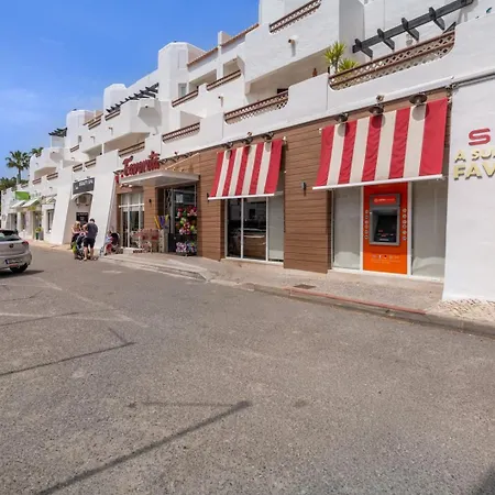 2-bedroom Balaia Golf Village 公寓